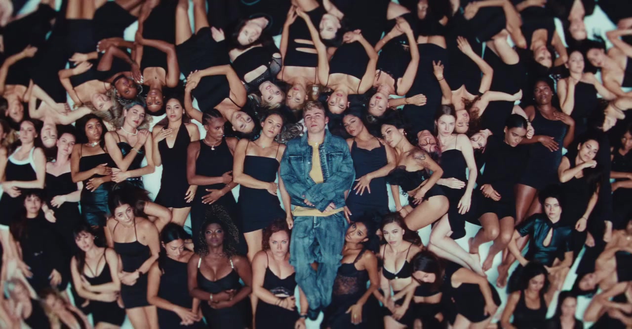 Video thumbnail: The Kid LAROI Aperol Spritz